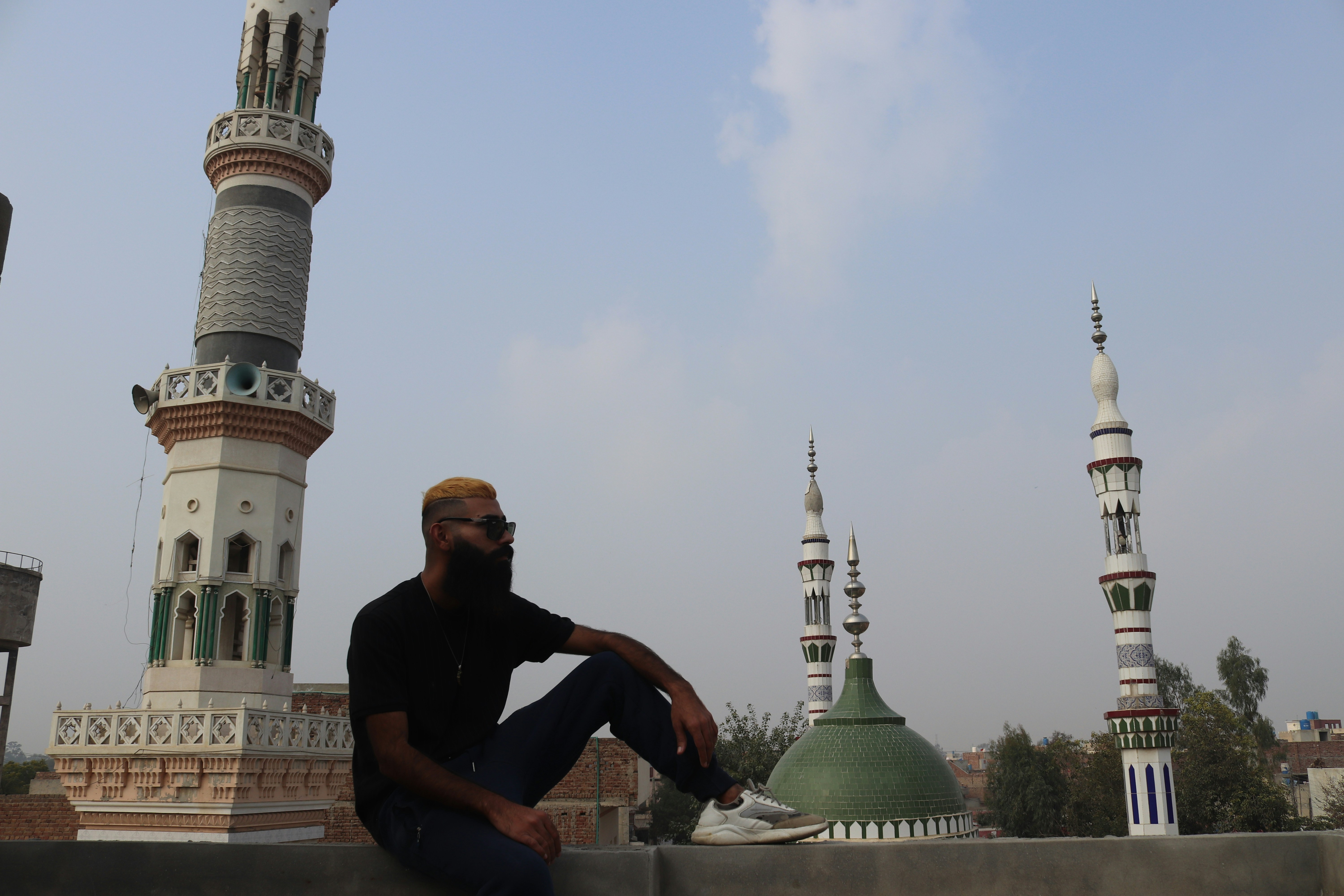 动态配图：筛选维度与观看路径