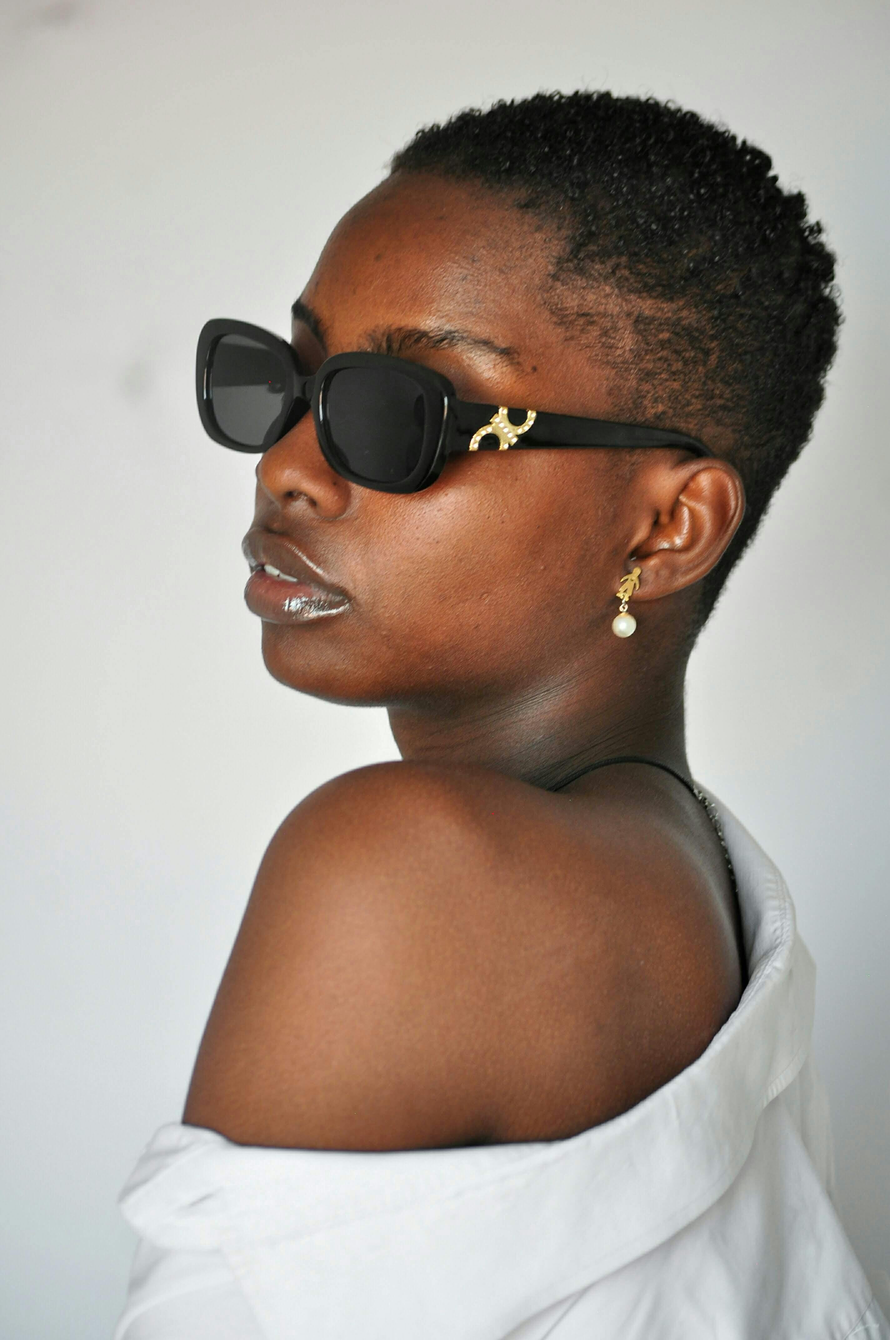 本周榜单：失重之夜海报